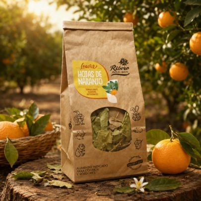 Hojas de naranjo para conejos y roedores LEAVIX en un huerto con naranjas